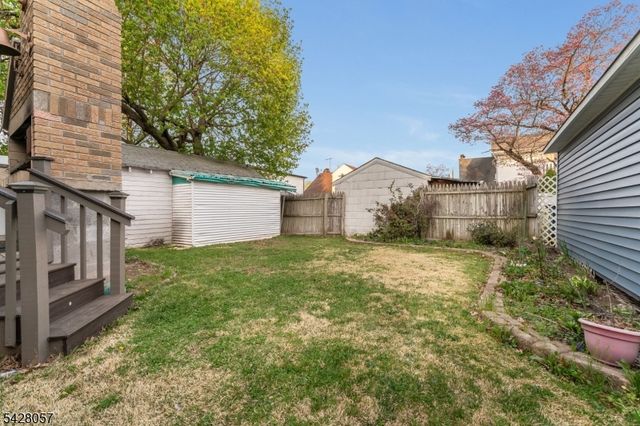 119 Edgewood Rd, Linden City, NJ 07036