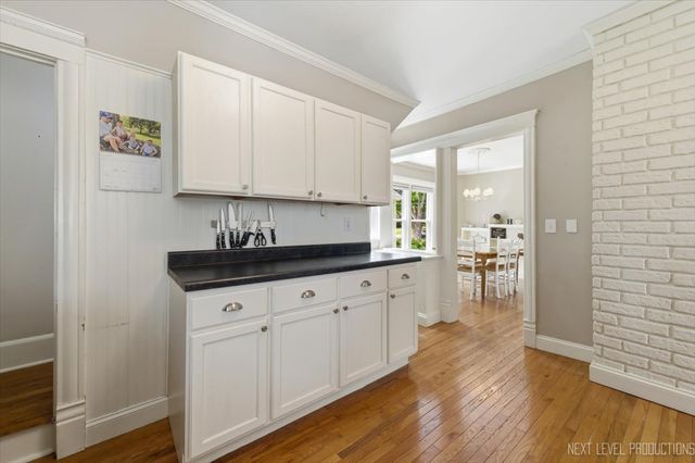 722 Garfield Avenue, Aurora, IL 60506