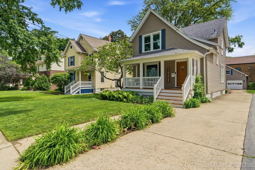 722 Garfield Avenue, Aurora, IL 60506