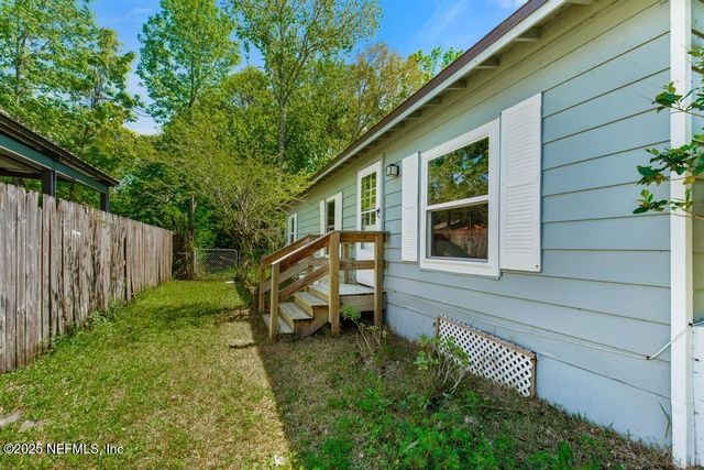 7811 CLUB DUCLAY Drive, Jacksonville, FL 32244