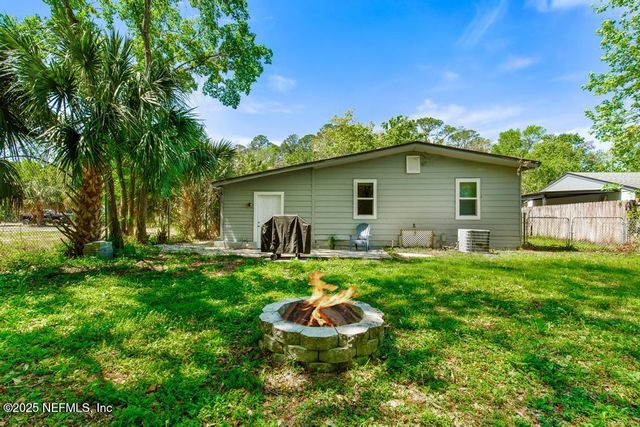 7811 CLUB DUCLAY Drive, Jacksonville, FL 32244