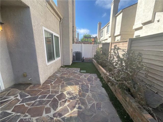 543 Victoria Street H, Costa Mesa, CA 92627