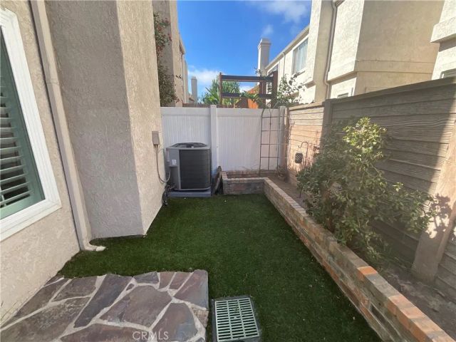 543 Victoria Street H, Costa Mesa, CA 92627