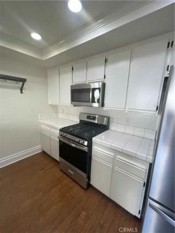 543 Victoria Street H, Costa Mesa, CA 92627