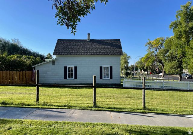 280 N MAIN ST, Smithfield, UT 84335