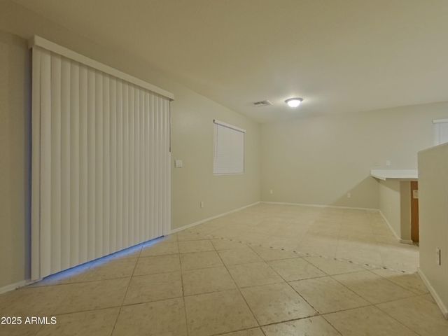 8332 W CROWN KING Road, Tolleson, AZ 85353