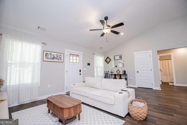 165 N Carroll Street, Bowdon, GA 30108