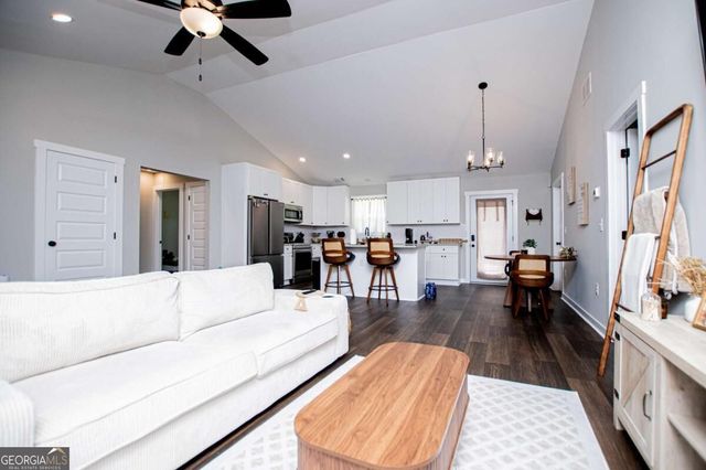 165 N Carroll Street, Bowdon, GA 30108