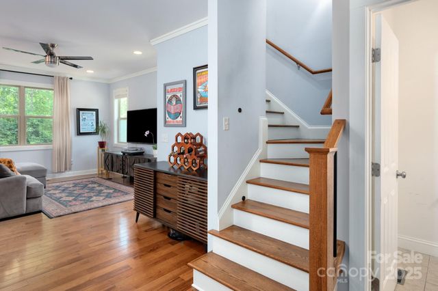 20 Central Avenue W, Asheville, NC 28806