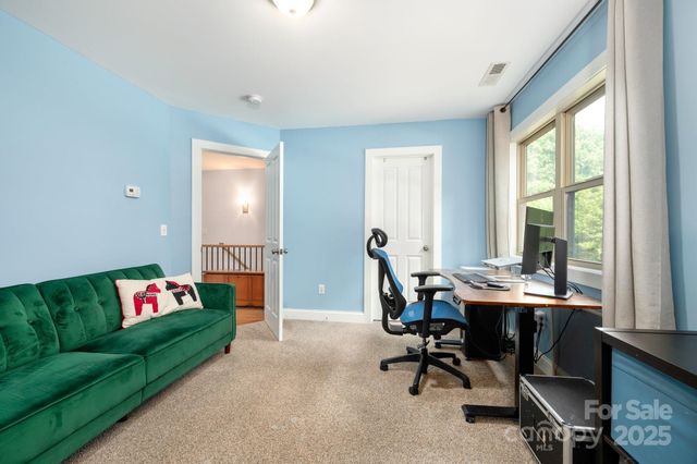 20 Central Avenue W, Asheville, NC 28806