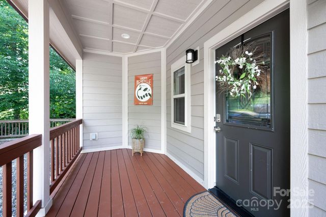 20 Central Avenue W, Asheville, NC 28806