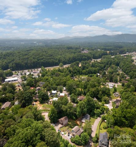 20 Central Avenue W, Asheville, NC 28806
