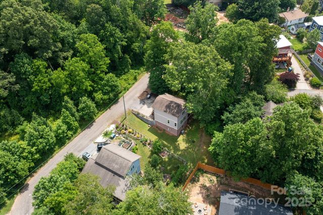 20 Central Avenue W, Asheville, NC 28806