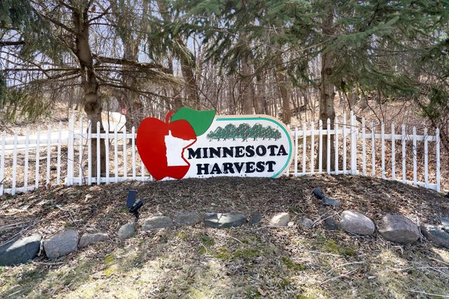 709 Highland Circle, Jordan, MN 55352