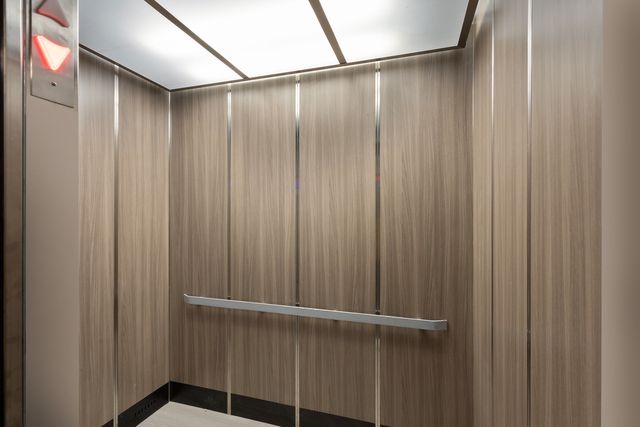 2505 W Farragut Avenue 410, Chicago, IL 60625