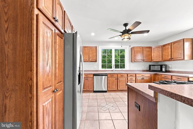 8 SEELEY RD, Bridgeton, NJ 08302