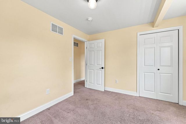 8 SEELEY RD, Bridgeton, NJ 08302