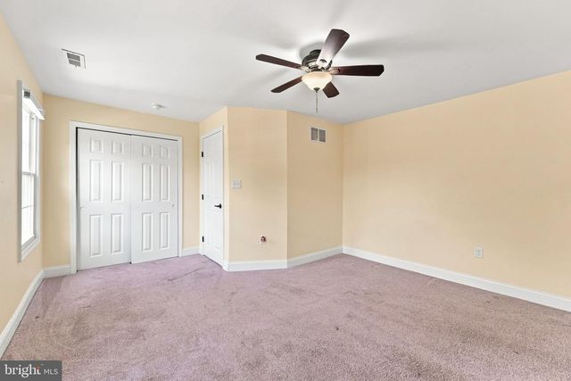 8 SEELEY RD, Bridgeton, NJ 08302
