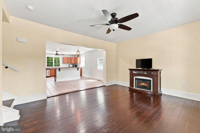 8 SEELEY RD, Bridgeton, NJ 08302