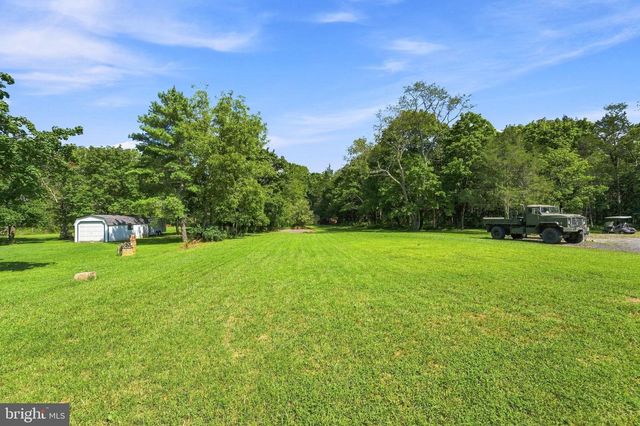 8 SEELEY RD, Bridgeton, NJ 08302