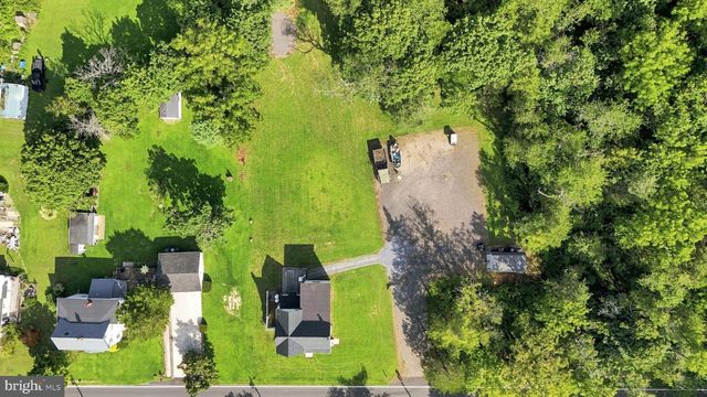 8 SEELEY RD, Bridgeton, NJ 08302