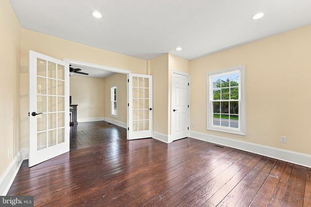 8 SEELEY RD, Bridgeton, NJ 08302