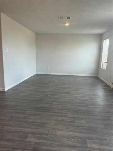 68 Road 51026, Cleveland, TX 77327