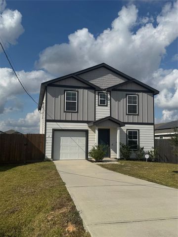 68 Road 51026, Cleveland, TX 77327