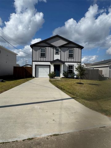 68 Road 51026, Cleveland, TX 77327