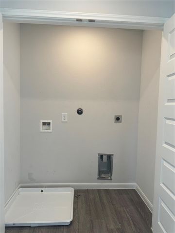 68 Road 51026, Cleveland, TX 77327