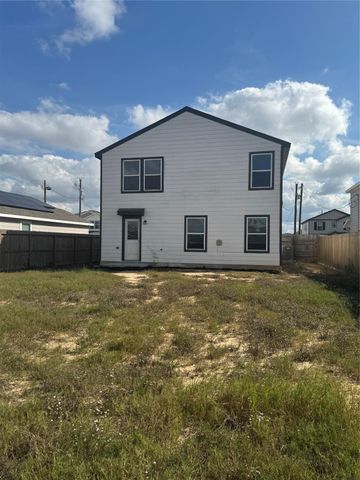68 Road 51026, Cleveland, TX 77327