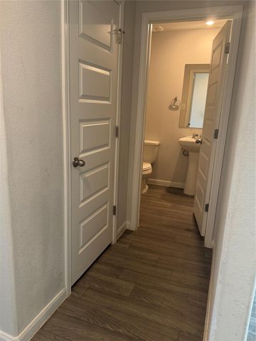 68 Road 51026, Cleveland, TX 77327