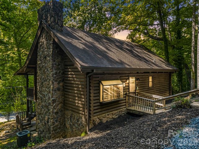 286 Harris Road, Lake Lure, NC 28746