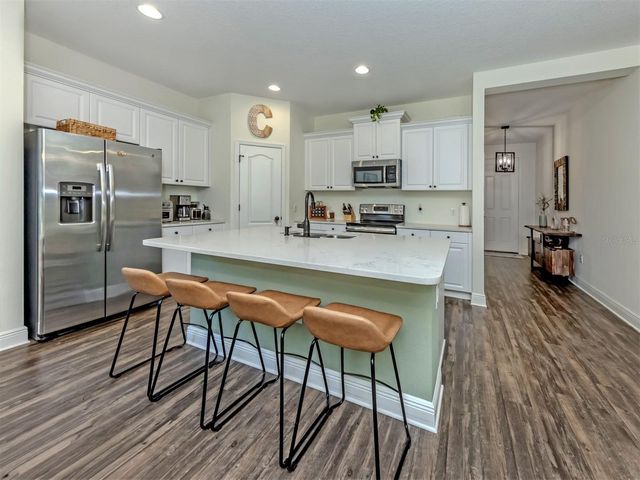 7412 RIDGELAKE CIRCLE, Bradenton, FL 34203