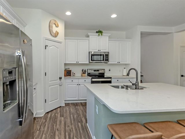 7412 RIDGELAKE CIRCLE, Bradenton, FL 34203