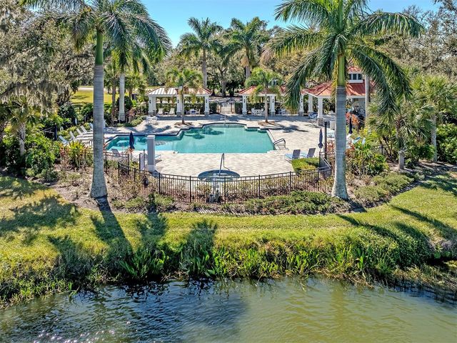 7412 RIDGELAKE CIRCLE, Bradenton, FL 34203