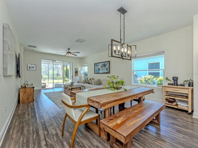 7412 RIDGELAKE CIRCLE, Bradenton, FL 34203