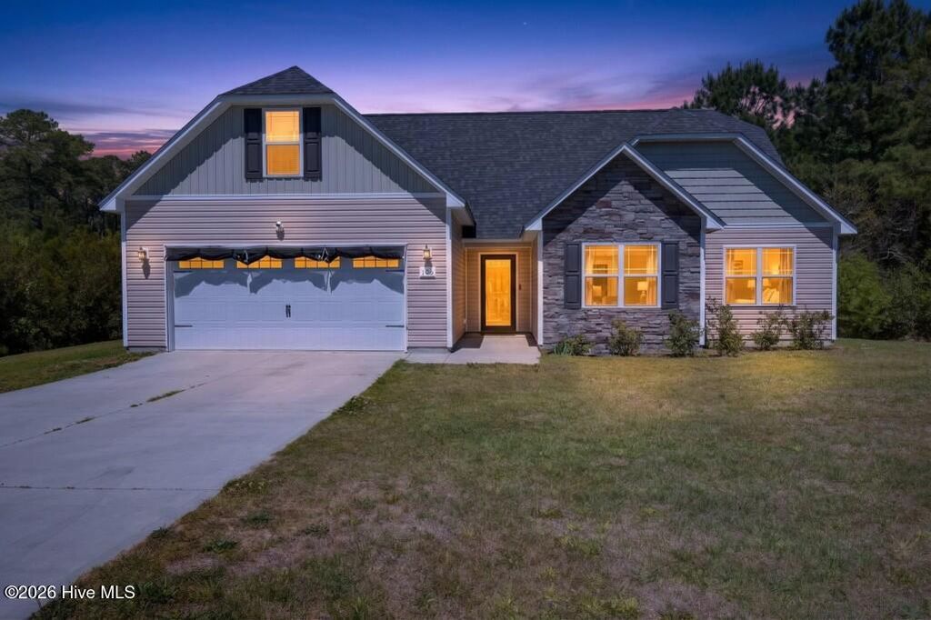 106 Sonia Drive, Hubert, NC 28539