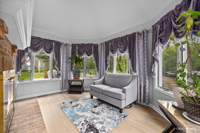 440 Cranesbill Drive, West Chicago, IL 60185