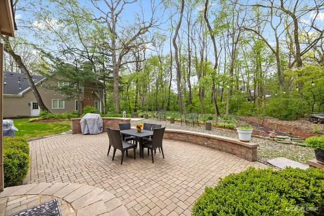 440 Cranesbill Drive, West Chicago, IL 60185