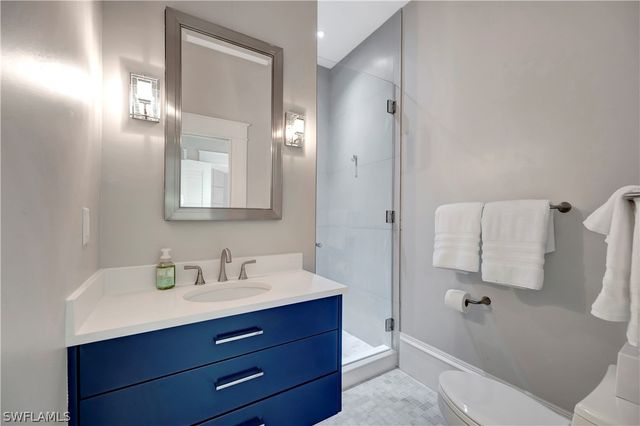 1375 Gordon DR, Naples, FL 34102