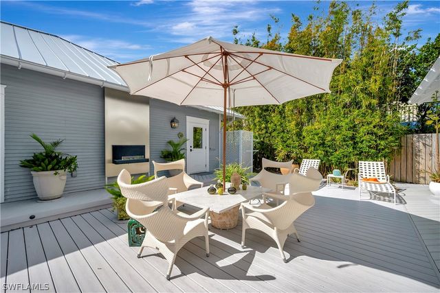 1375 Gordon DR, Naples, FL 34102