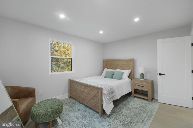 678 CHESTNUT SPRINGS LN, Glen Burnie, MD 21060