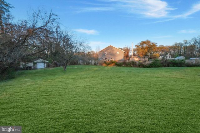 678 CHESTNUT SPRINGS LN, Glen Burnie, MD 21060