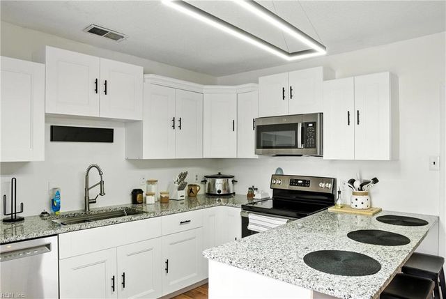 748 Cardover AVE, Chesapeake, VA 23325