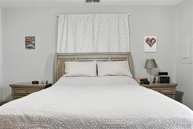 748 Cardover AVE, Chesapeake, VA 23325