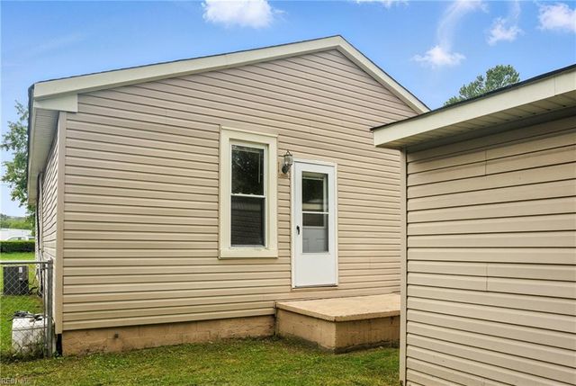 748 Cardover AVE, Chesapeake, VA 23325