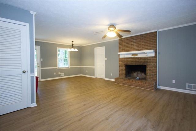 324 Zion Wood Road, Loganville, GA 30052