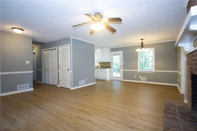324 Zion Wood Road, Loganville, GA 30052