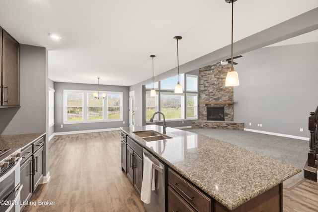 1004 Cedar Cove, La Grange, KY 40031